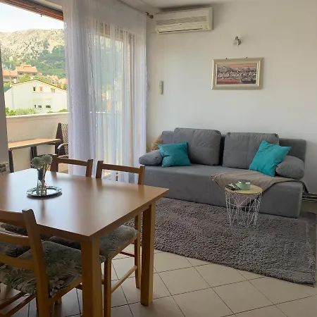 Apartment Marija Sersic *